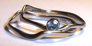 matching rings of sinuous design