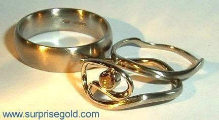 Wedding rings and coloured diamonds